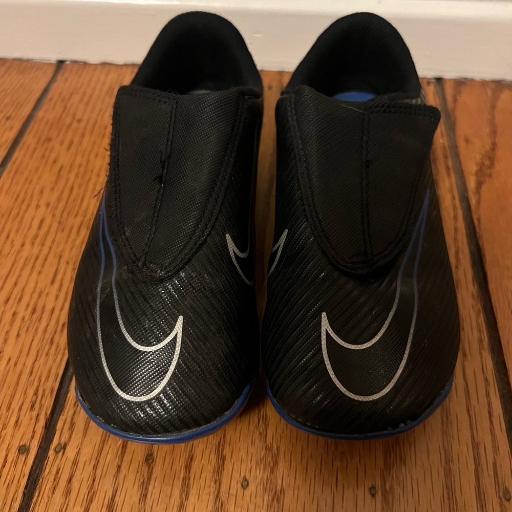 Nike Black Soccer Cleats with Laceless Design
